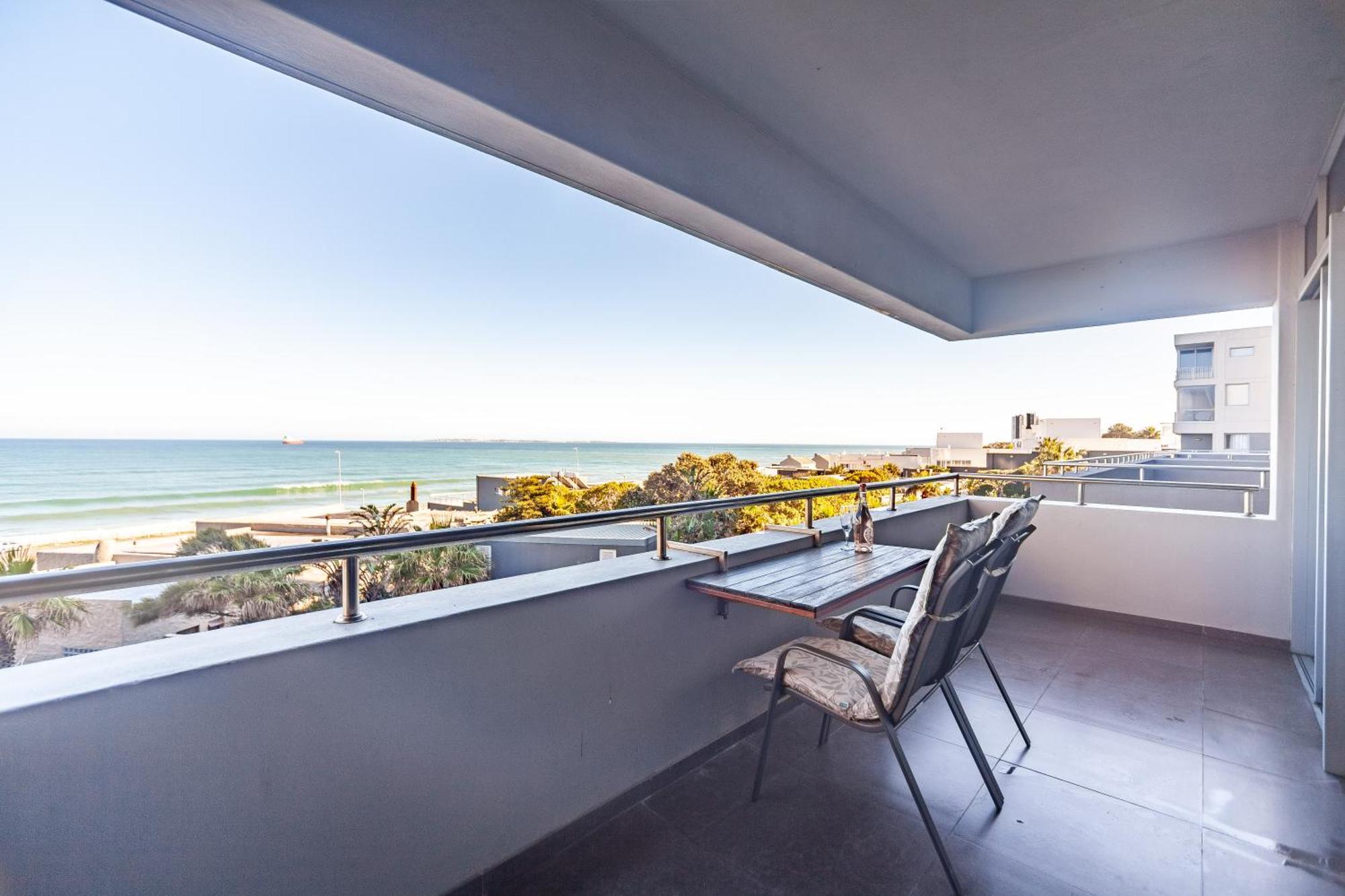 Modern Beachfront With Ocean Views - Infinity G9, Blouberg, Cape Town Блаубергстранд Экстерьер фото