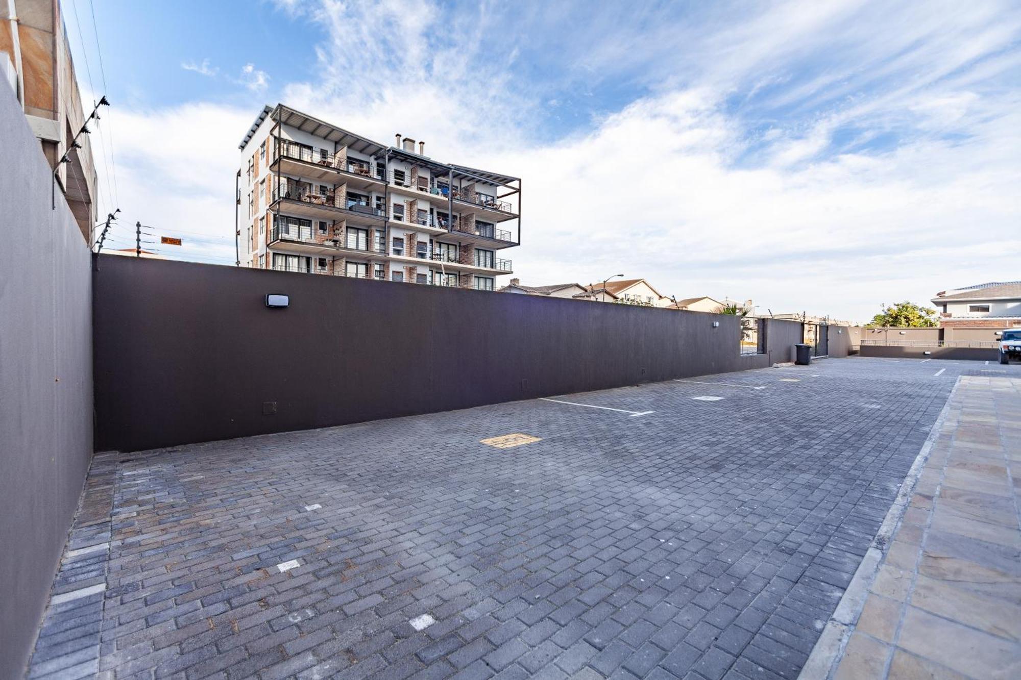 Modern Beachfront With Ocean Views - Infinity G9, Blouberg, Cape Town Блаубергстранд Экстерьер фото